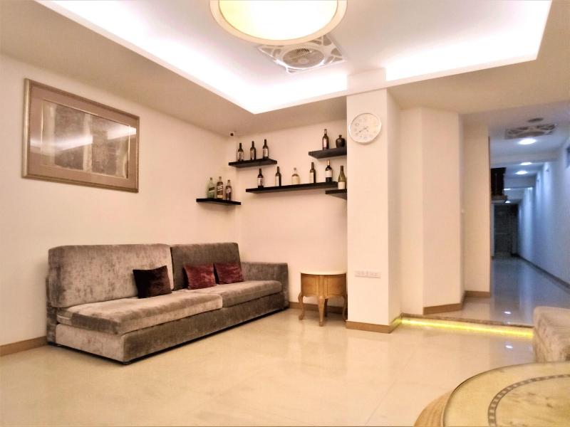 Shihlin Service Apartment image