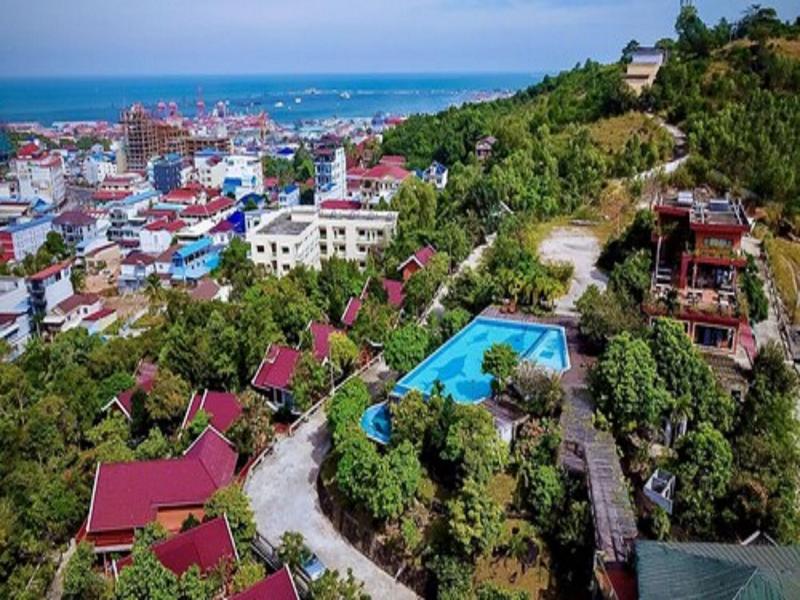360 Resort image