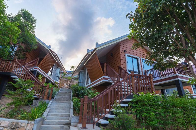 360 Resort image