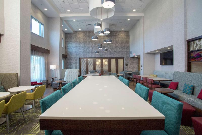Hampton Inn & Suites By Hilton Kutztown image