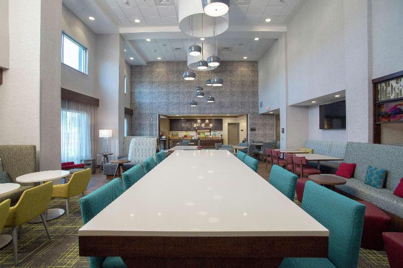 Hampton Inn & Suites By Hilton Kutztown image