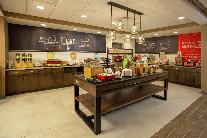 Hampton Inn & Suites By Hilton Kutztown image