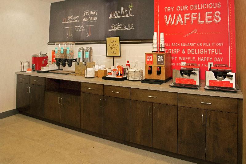 Hampton Inn & Suites By Hilton Kutztown image