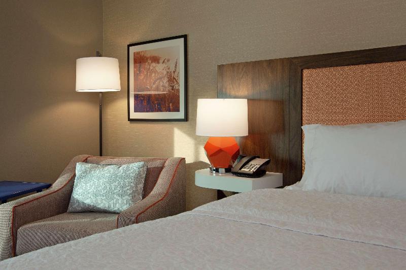 Hampton Inn & Suites By Hilton Kutztown image