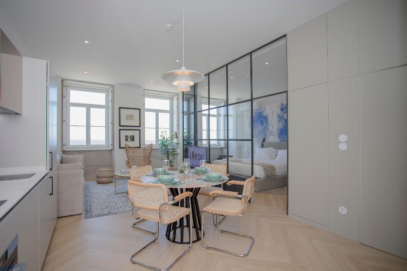 Luxury Beachfront Apartments — photo 4
