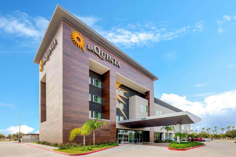 La Quinta Inn Suites Mcallen Convention Center