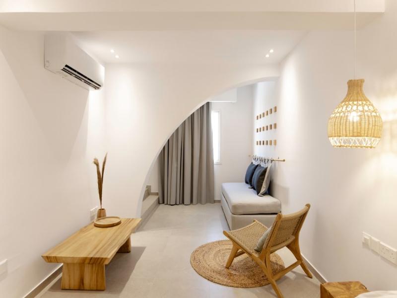 Andreotis Hotel Apts image