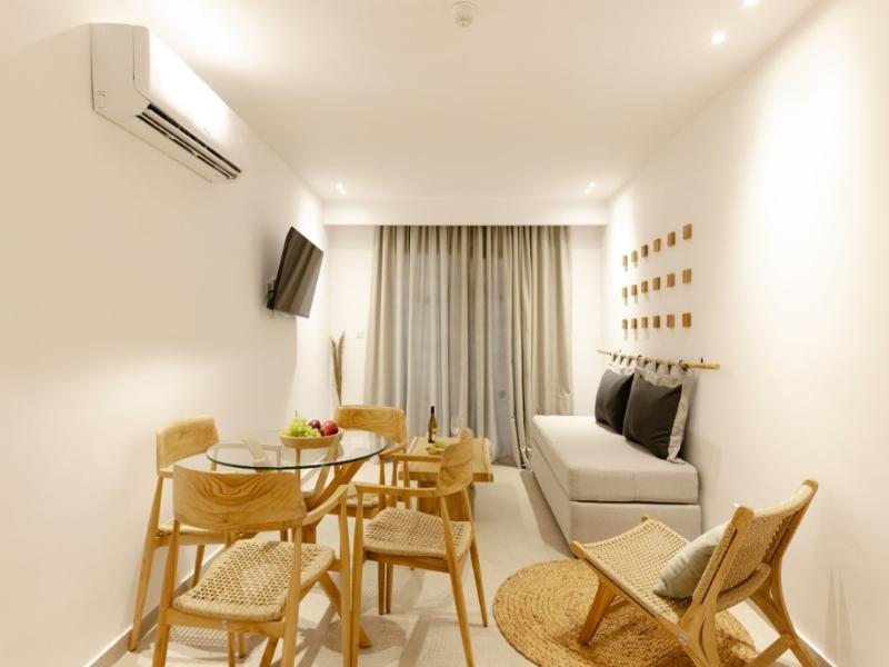 Andreotis Hotel Apts image