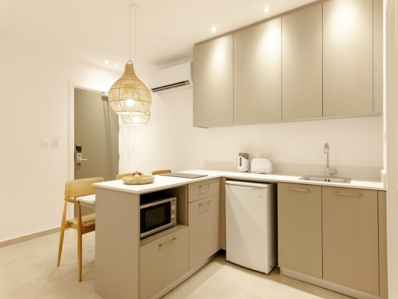 Andreotis Hotel Apts image