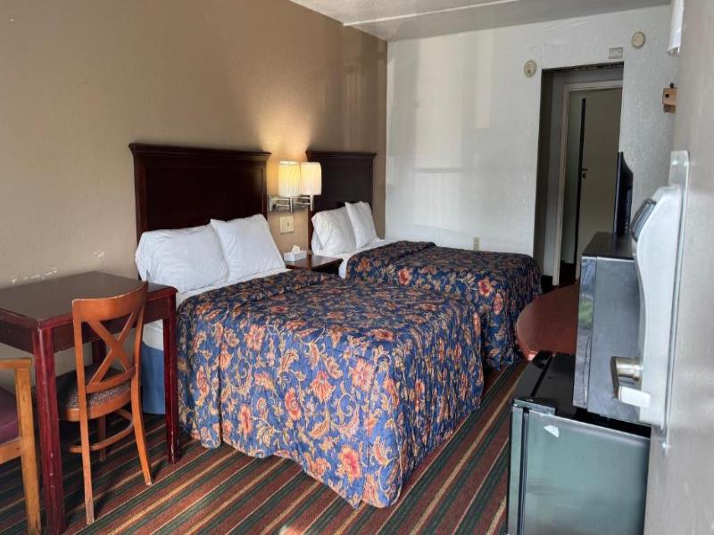 Rodeway Inn Dunmore image