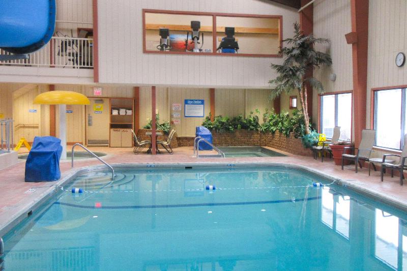 Quality Inn & Suites Detroit Lakes image