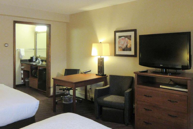 Quality Inn & Suites Detroit Lakes image
