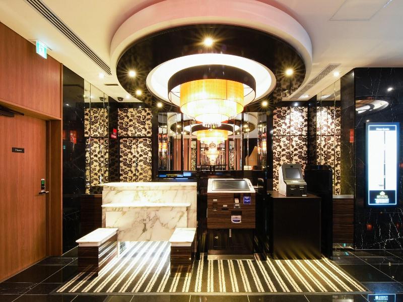 APA Hotel Midosuji Hommachi-Ekihigashi image