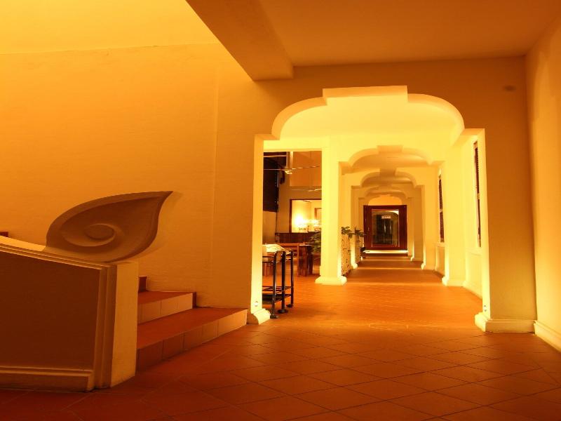 Le Luxe Boutique Hotel image