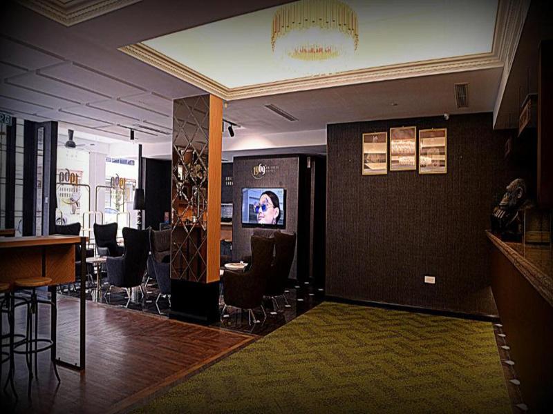 1969 Business Suites