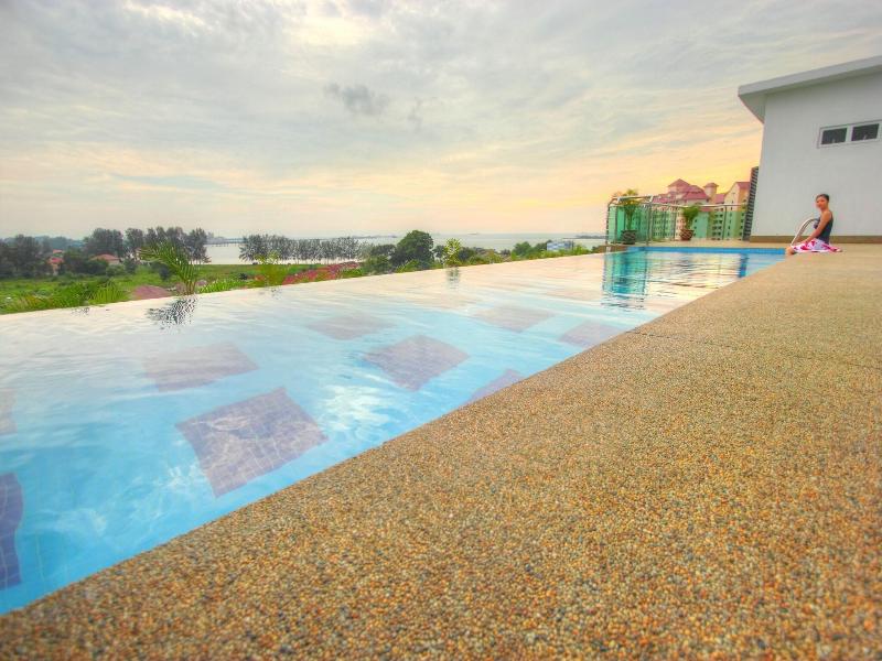 Paradise Spa Hotel image