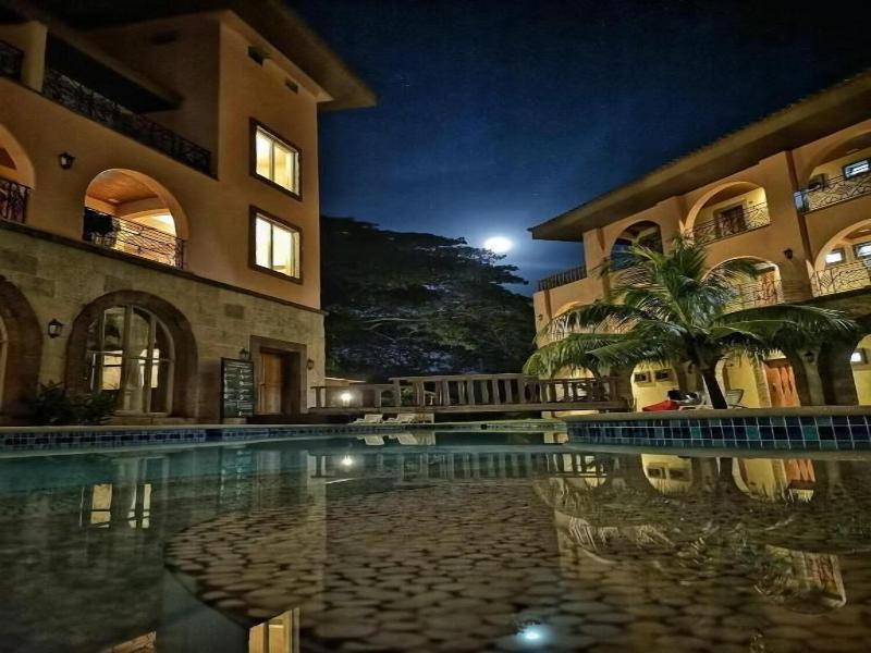 Corto del Mar Hotel