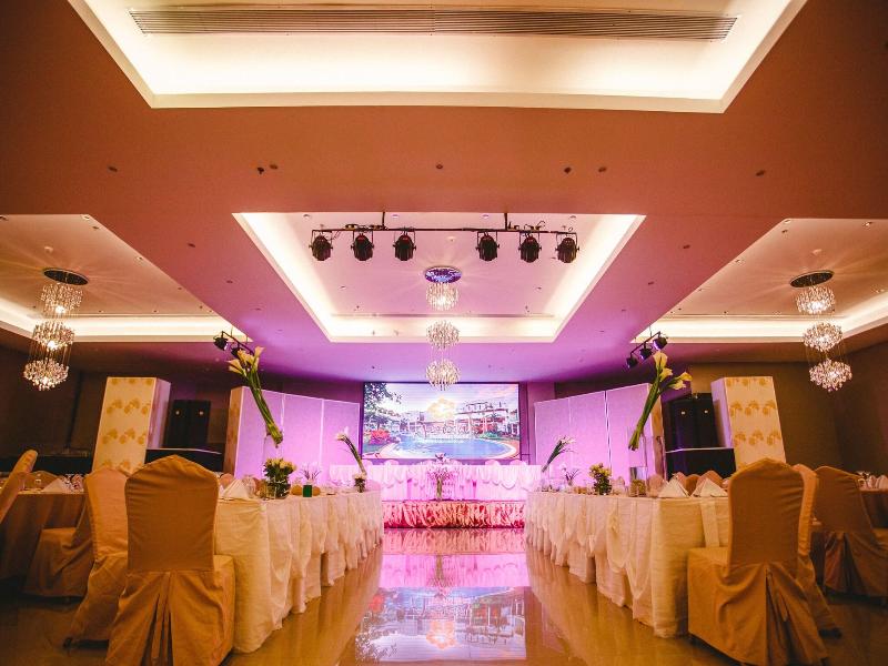 Aziza Paradise Hotel image