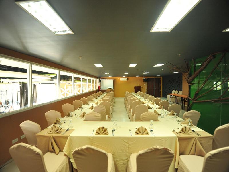 Aziza Paradise Hotel image