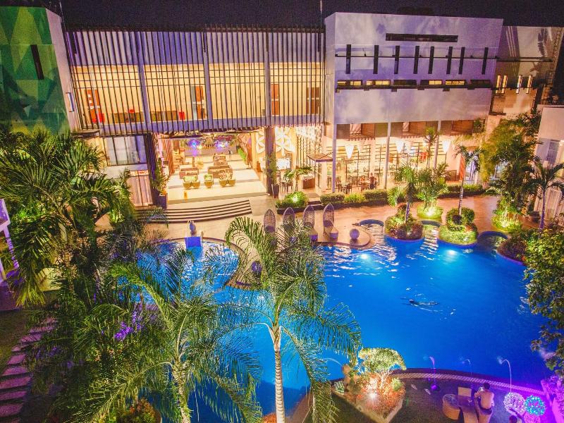 Aziza Paradise Hotel image