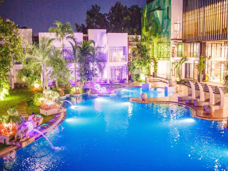 Aziza Paradise Hotel image