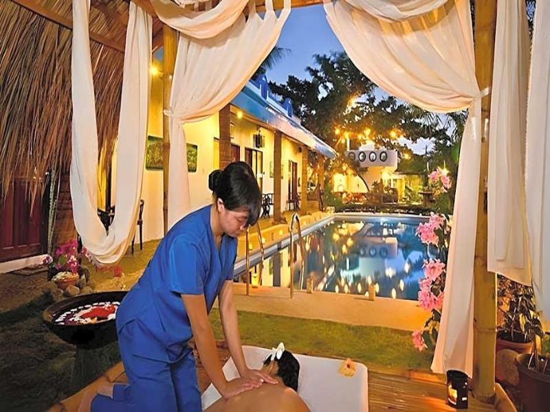 Floral Villarosa Hotel image