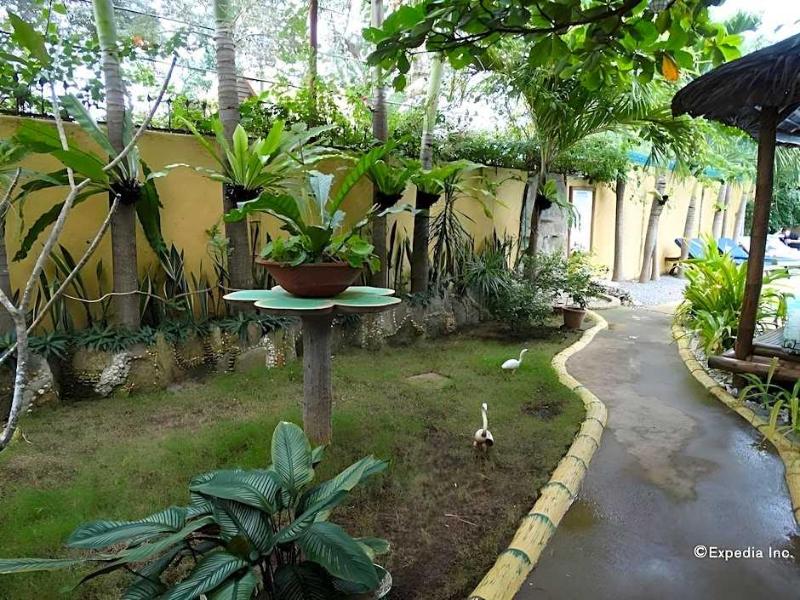 Floral Villarosa Hotel image