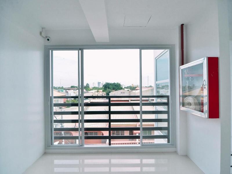 The Strand Suites and Dormitel image