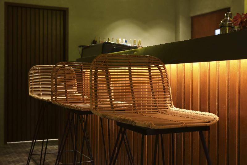 Spin Designer Hostel - El Nido BAR
