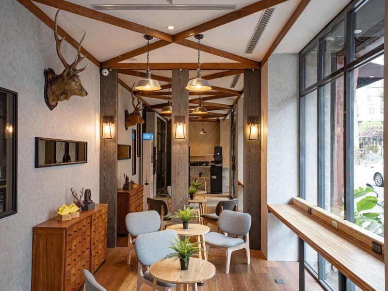 Chase Walker Hotel image