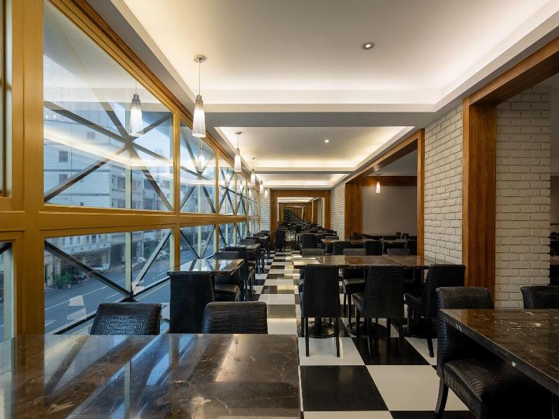 Kindness Hotel-Kaohsiung Guang Rong Pier image