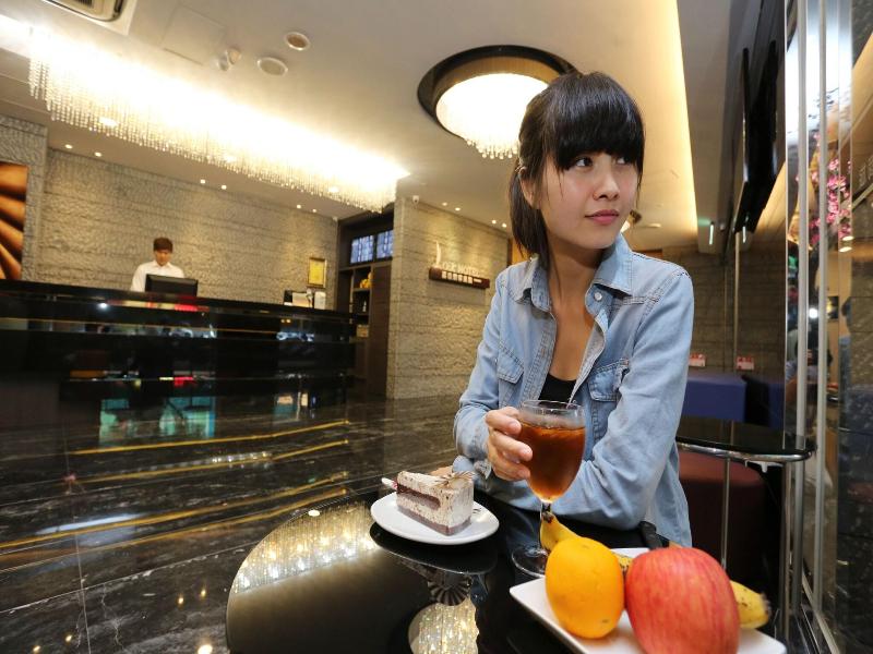 Chiayi Look Hotel image