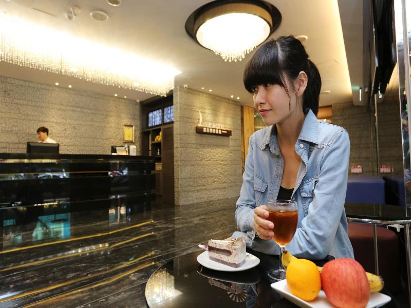Chiayi Look Hotel image