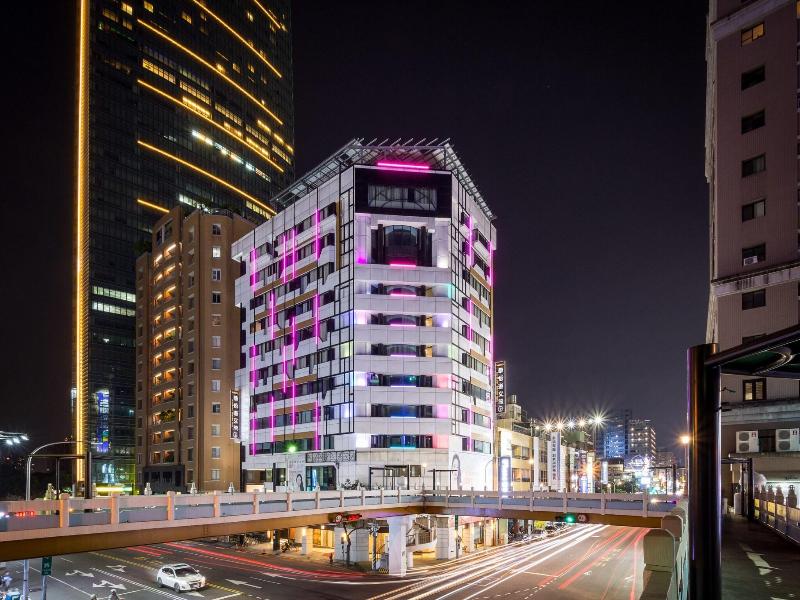 Calligraphy Greenway Hotel image