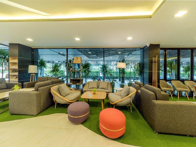 PAUSE AND PLAY HOTEL
