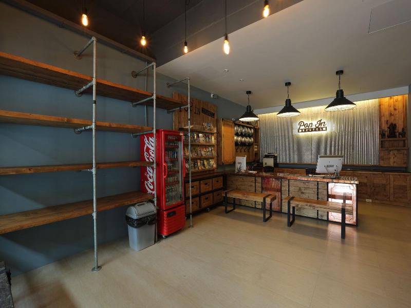 Pop-In Hostel image