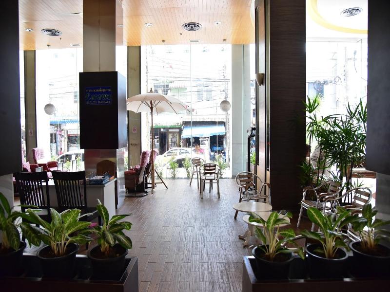 Golden Crown Grand Hotel