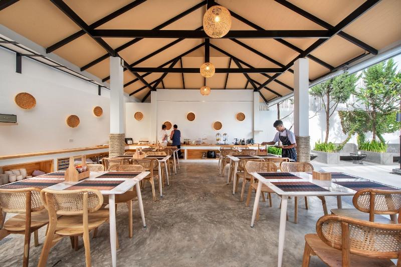 Ai Pai Hotel image