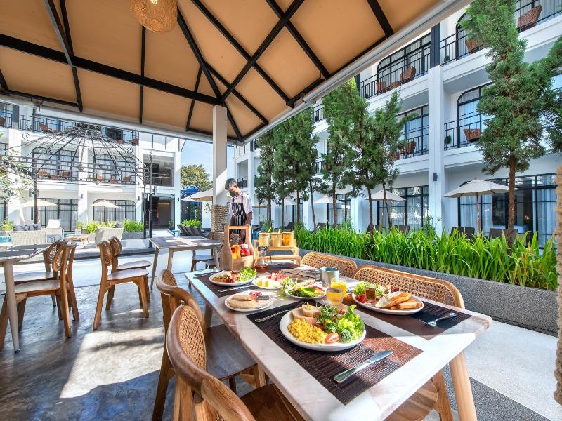 Ai Pai Hotel image