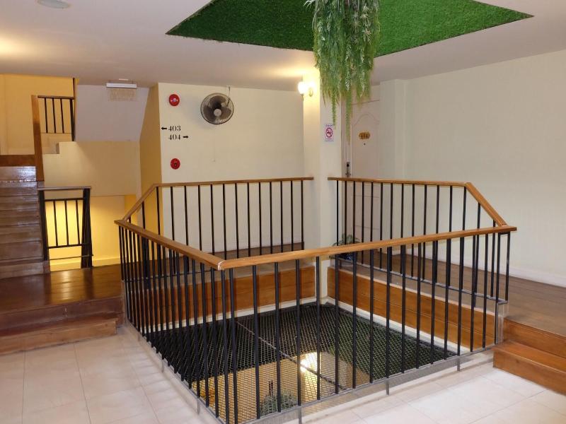 Siri Poshtel Bangkok image