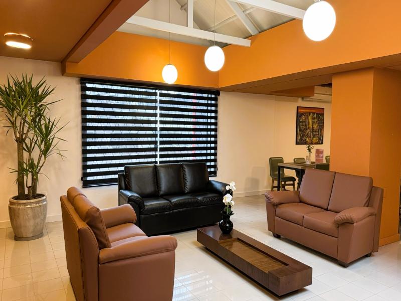 Le Village Flats e Hotel image