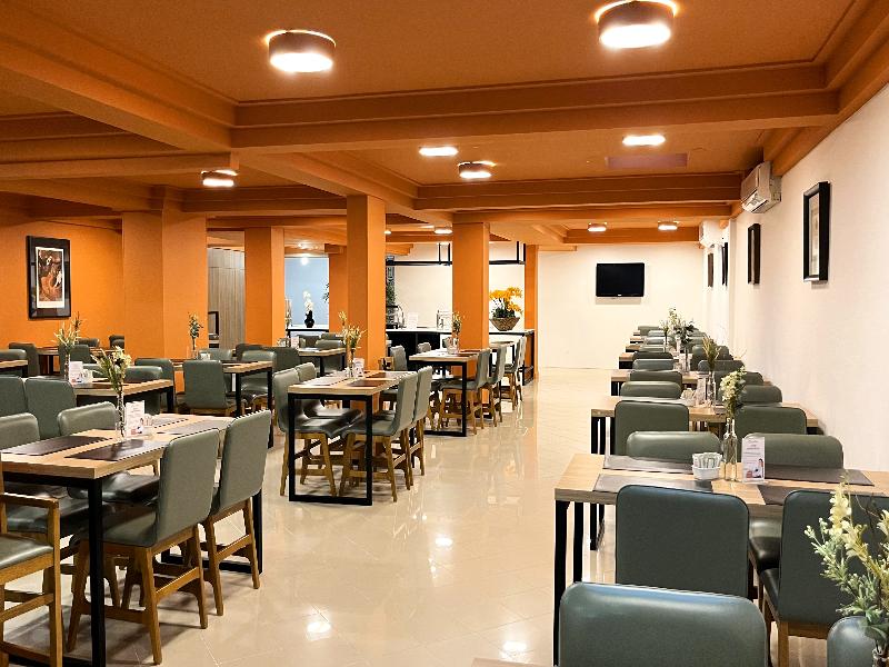 Le Village Flats e Hotel image
