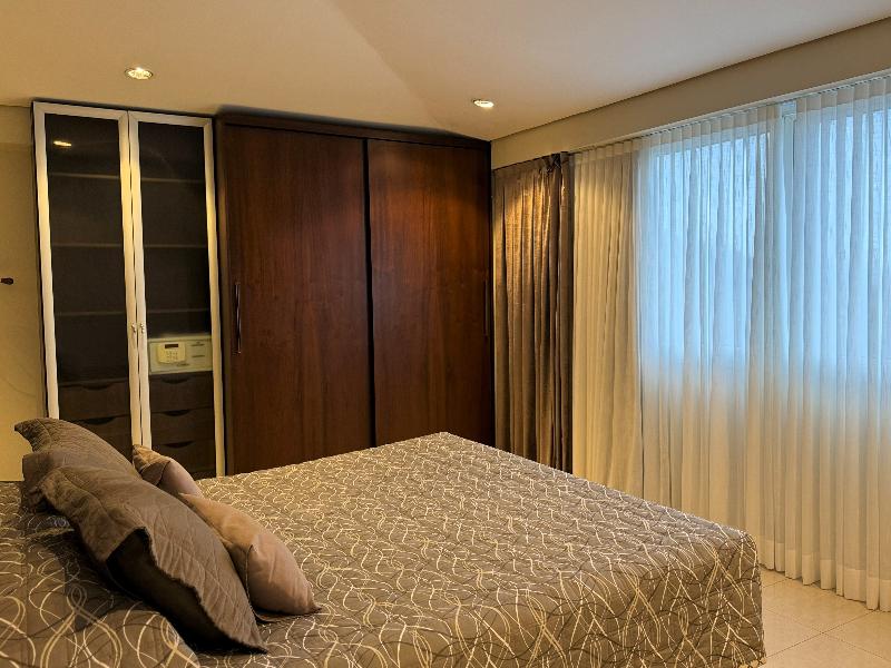 Le Village Flats e Hotel image