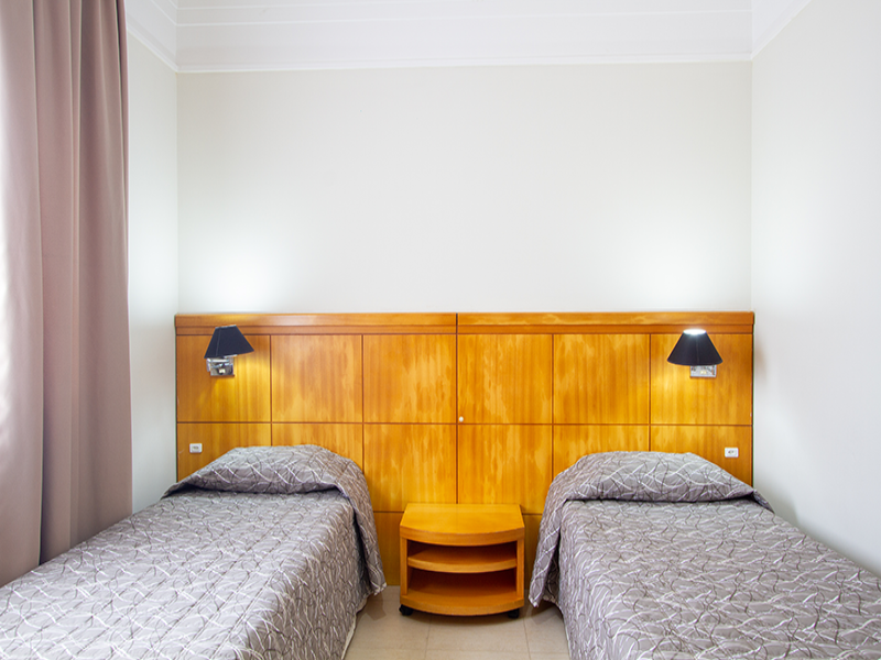Le Village Flats e Hotel image