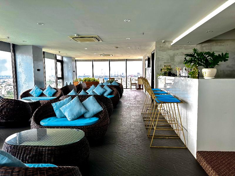 Yarra Ocean Suites Danang image