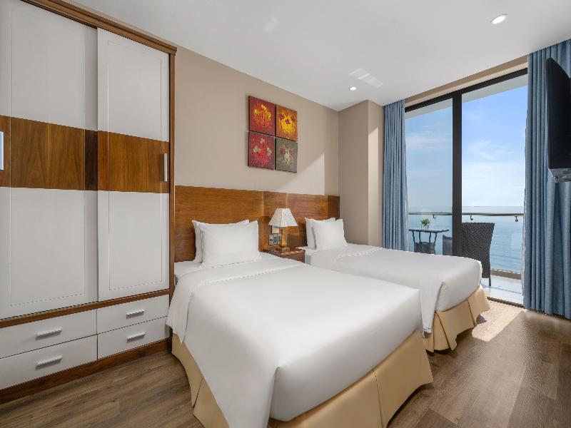 Yarra Ocean Suites Danang image