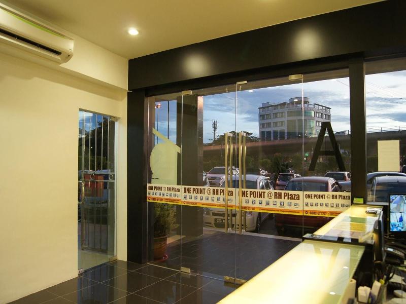 One Point Hotel Rh Plaza image