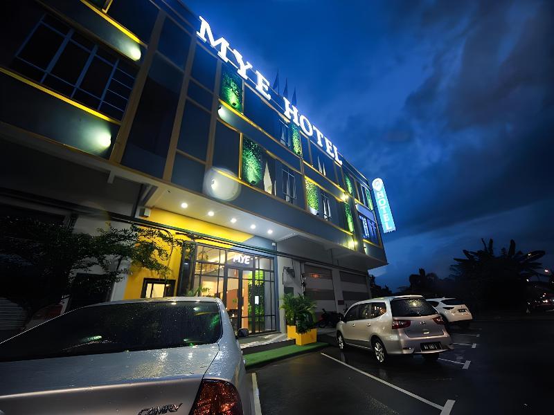 Mye Hotel Muar image
