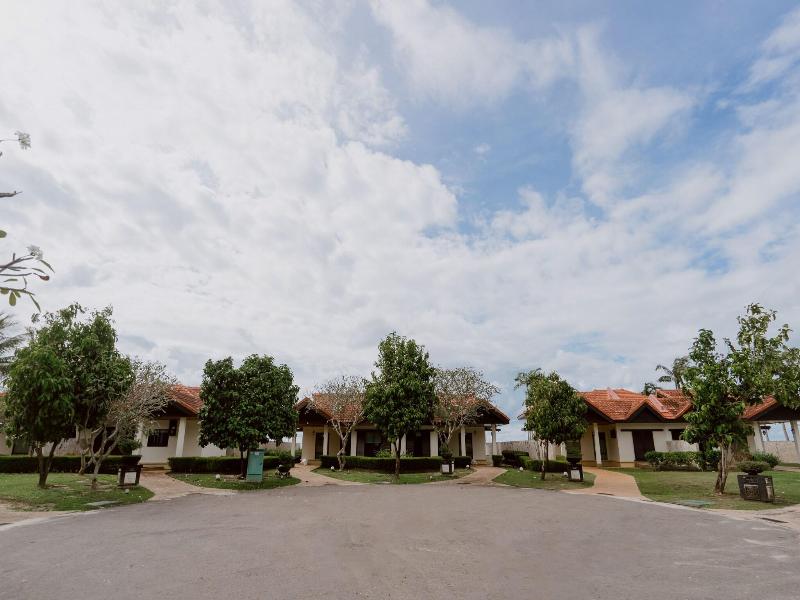 Borneo Beach Villas image