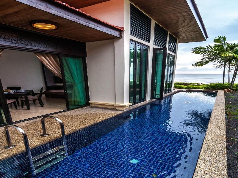 Borneo Beach Villas image